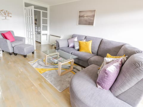 Cumbrae View Apartment in England