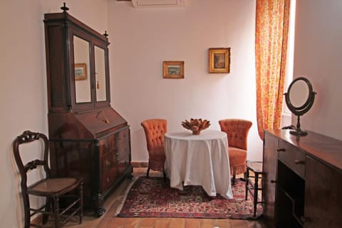 Monti Bespoke Wohnung in Rome