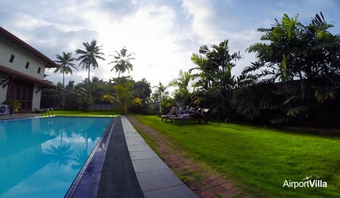 Garden, Swimming pool