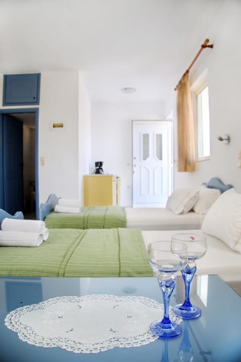 Kleanthis Apartments Condo in Crete