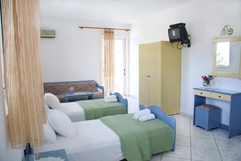 Kleanthis Apartments Condo in Crete