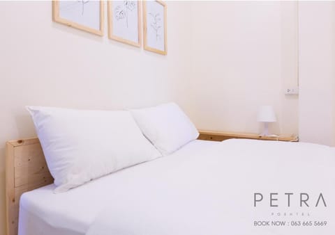 Petra Poshtel Donmuang Hostel in Bangkok