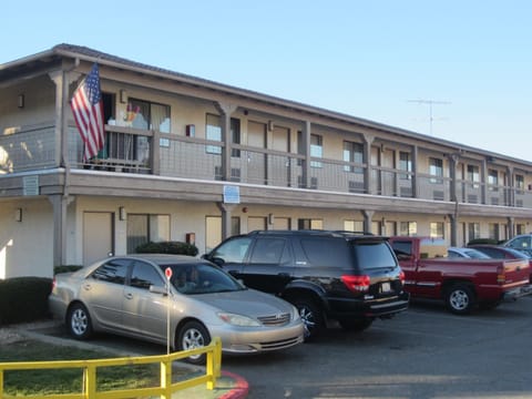 Premier Inns Concord Motel in Concord