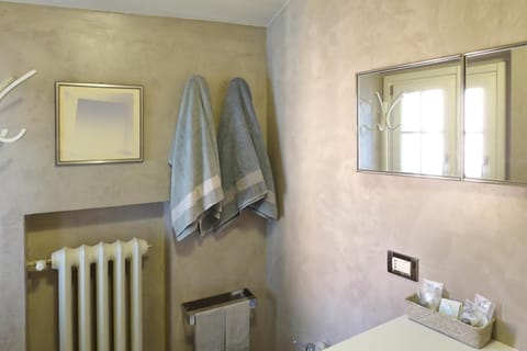 Palazzo Arrivabene B&B Bed and Breakfast in Mantua