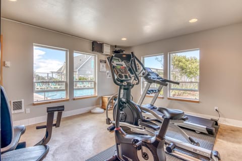 Knee Deep In Happiness House in Lincoln City