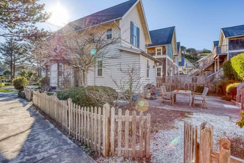 Boardwalk House in Lincoln City