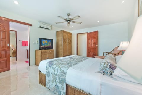 BUTTERFLY GARDEN BOUTIQUE RESIDENCES LARGE Luxury Apts and Villas A Lifetsyle Destination by NEANG, Everything You Need All Right Here 1-3 bedrooms 110 to 190 sq mtrs, 2 Full bathrooms, Rain Shower, SPA bath, BBQ, Free WIFI, Staff 24-7, Close to Beach Condo in Pattaya City