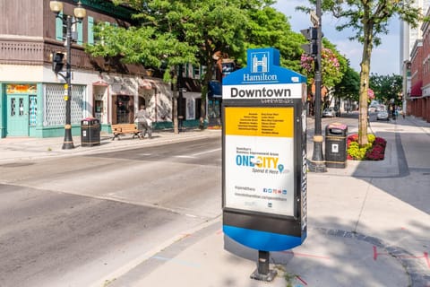 GLOBALSTAY New Downtown Hamilton Apartments Free parking Condo in Hamilton