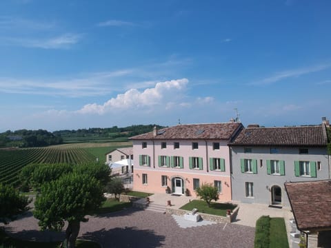 Agriturismo Relais La Casina Farm Stay in Province of Brescia