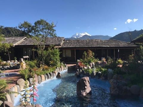 Mountain view, Pool view