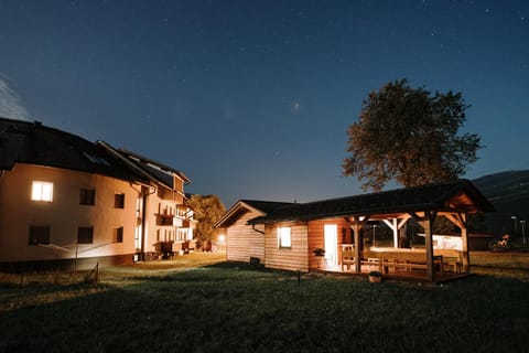 BBQ facilities, Sauna, Balcony/Terrace