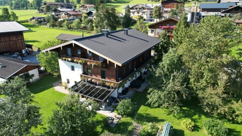 Property building, Day, Bird's eye view, Garden, Garden view