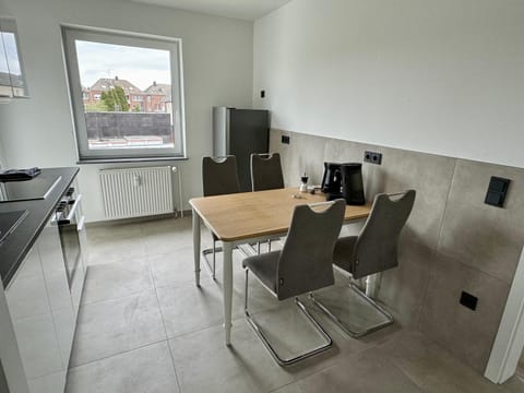 Aparts House - Balkon-WiFi-Kitchen Appartamento in Gelsenkirchen