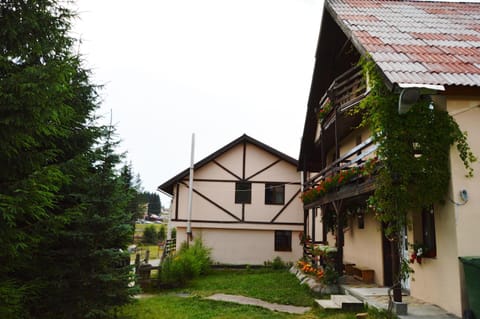 Cabana Ada 2 Alojamiento y desayuno in Cluj County