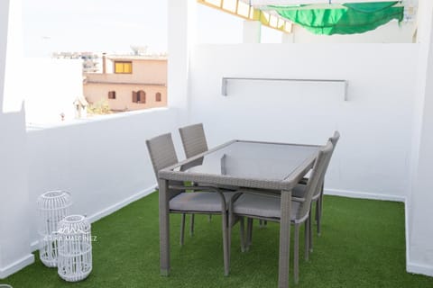 Balcony/Terrace, Dining area