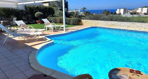 Sea view, Swimming pool