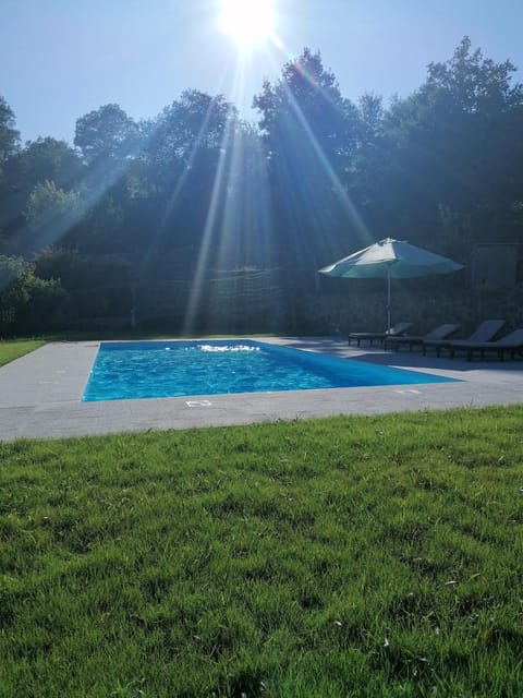 Day, Natural landscape, Swimming pool, sunbed