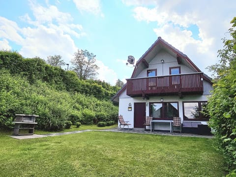 FH "Gestiefelter Kater" am See im hessischen Bergland House in Kirchheim