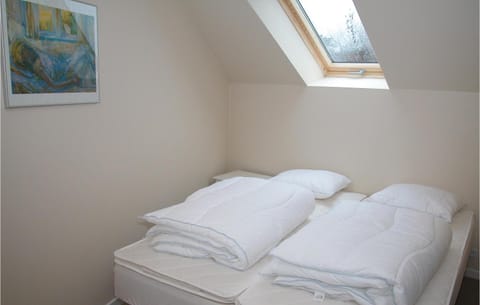 2 Bedroom Amazing Apartment In Gudhjem Condo in Bornholm