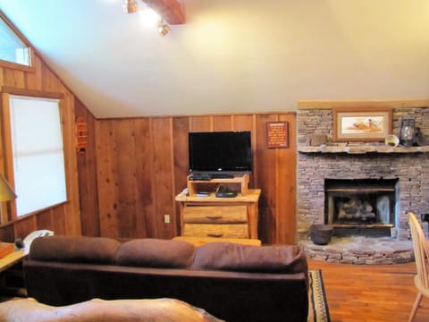 Cades Cove Hide Away House in Sevier County