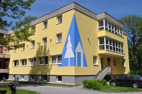 Eduard-Heinrich-Haus, Hostel Hostel in Salzburg