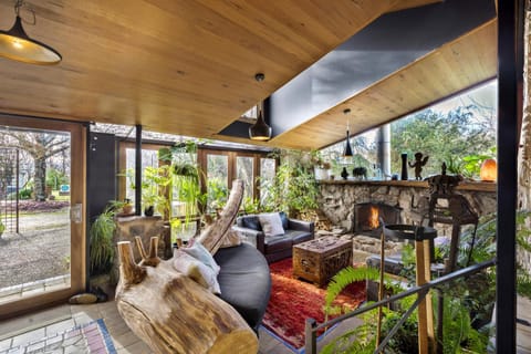Property building, Garden, Garden, View (from property/room), View (from property/room), Garden view, Garden view, Mountain view, Mountain view, fireplace, fireplace