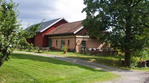 Fjøset på Knardal Apartment in Viken, Norway