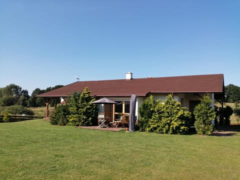 Słonecznikowa Zagroda House in Pomeranian Voivodeship