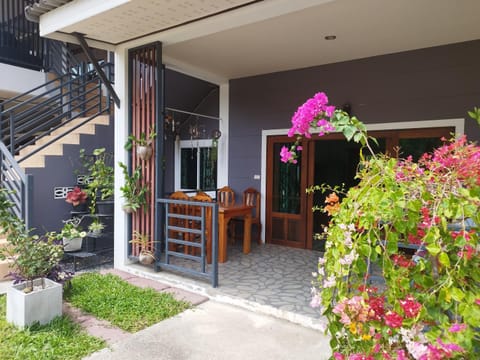 Spring, Balcony/Terrace