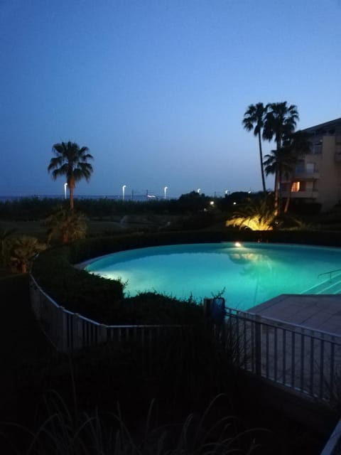 Pool view, Swimming pool, Sunset