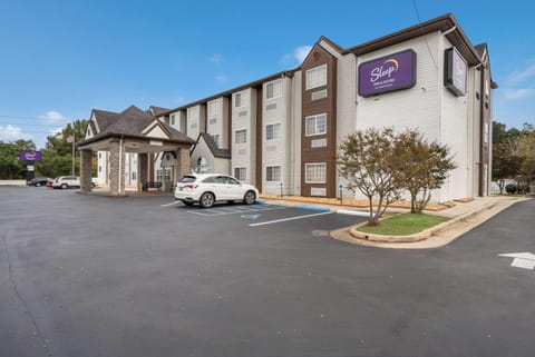Sleep Inn & Suites Hotel in Decatur