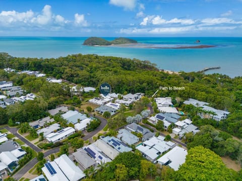Belle Escapes Tranquil Waters Luxury Home Palm Cove Haus in Palm Cove