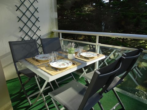 Balcony/Terrace, Dining area