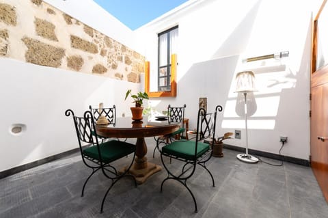 Open Air Historic Penthouse Vegueta Condo in Las Palmas de Gran Canaria