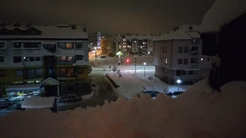 Night, Neighbourhood, Winter, Bedroom, Street view