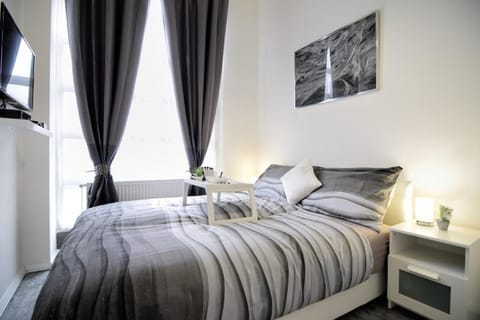 LEA APARTMENT - FREE PARKING in front for 2 cars Condo in City of Zagreb