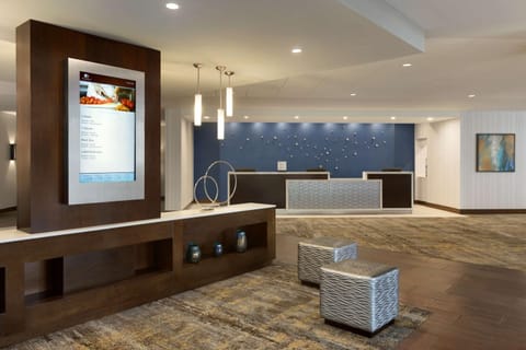 DoubleTree by Hilton Bradley International Airport Hotel in Windsor Locks