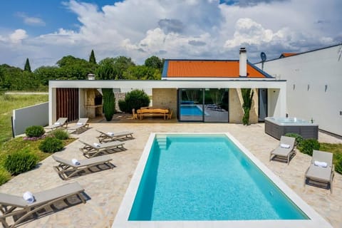 Property building, Pool view, sunbed