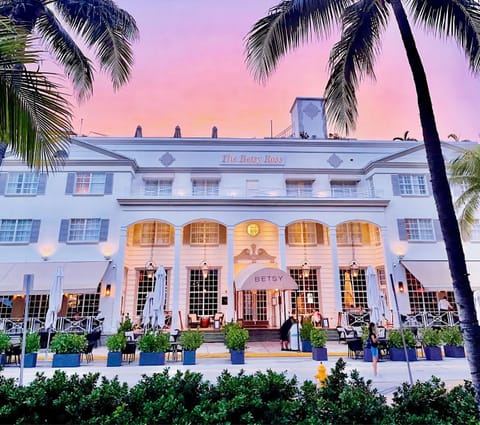 The Betsy Hotel, South Beach Hotel in Flamingo Lummus