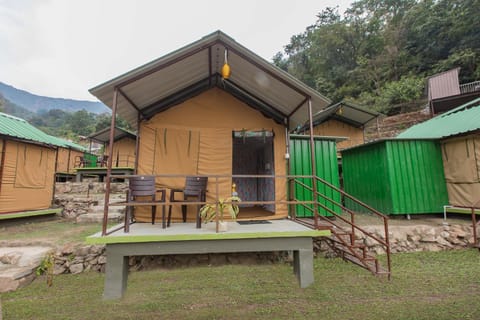 Property building, Natural landscape, Mountain view