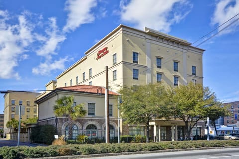 Hampton Inn & Suites Savannah Historic District Hotel in Savannah