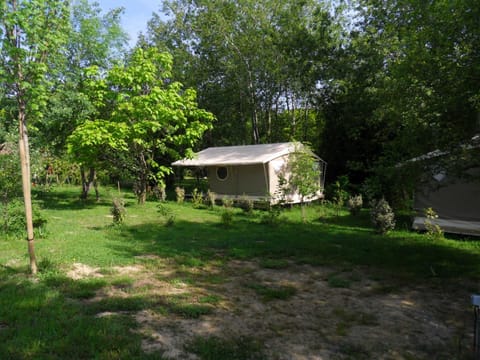 Etche Zahar Parque de campismo /
caravanismo in French Basque Country