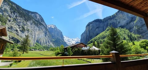 Balcony/Terrace, Mountain view