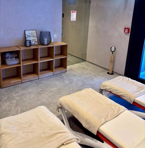 Sauna, Spa and wellness centre/facilities, Internal: Not applicable to any particular room