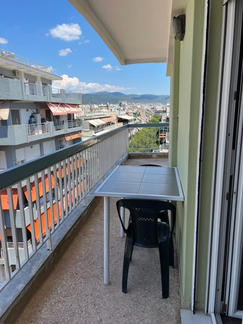 View (from property/room), Balcony/Terrace, Garden view