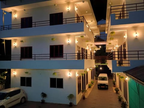 Property building, Night, View (from property/room), Balcony/Terrace