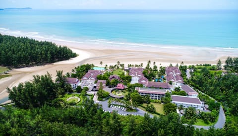 Apsara Beachfront Resort & Villa - SHA Extra Plus Resort in Khuekkhak