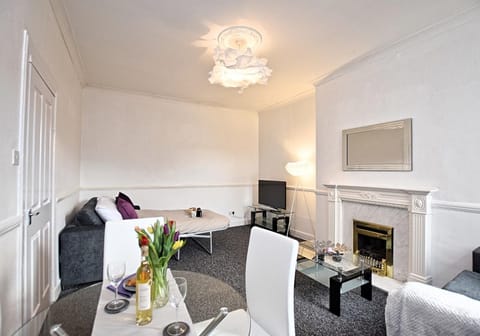 Whifflet Apartment by Klass Living Coatbridge Apartment in Coatbridge