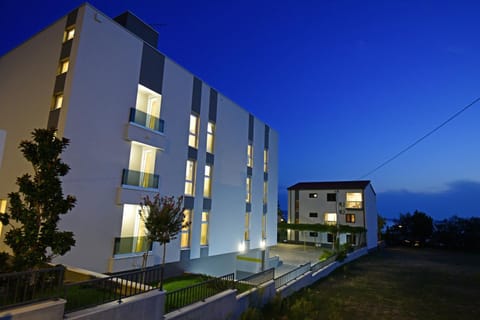Apartments Adriatic Copropriété in Podstrana