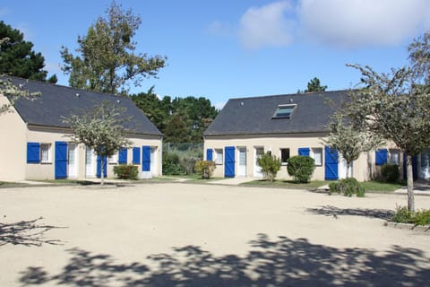 Azureva Kerjouanno Campground/ 
RV Resort in Arzon